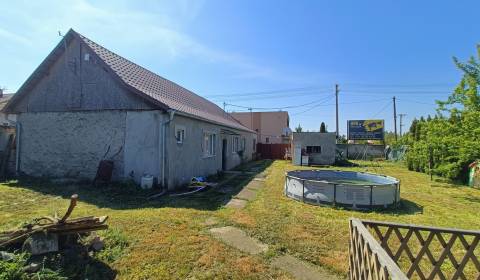Eladó Családi ház, Családi ház, Topoľčany, Szlovákia