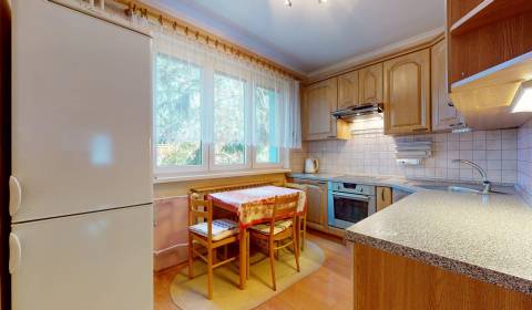 Eladó 3 szobás lakás, 3 szobás lakás, M. Nešpora, Skalica, Szlovákia