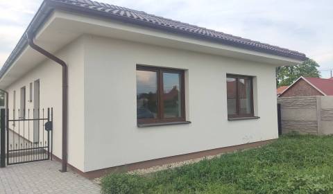 Eladó Családi ház, Családi ház, Dunajská Streda, Szlovákia