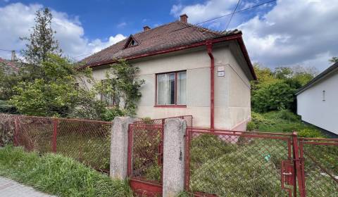 Eladó Családi ház, Családi ház, Chtelnica, Piešťany, Szlovákia