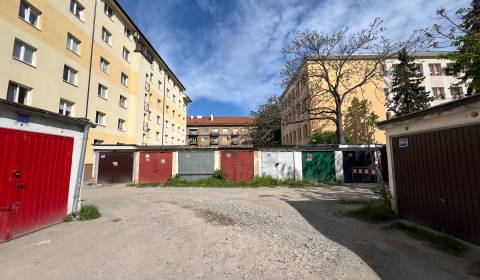 Eladó Garázsok, Garázsok, Jesenná, Košice - Staré Mesto, Szlovákia