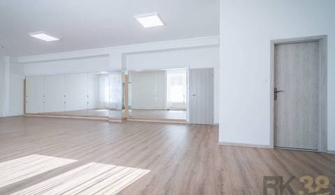 Kiadó Üzlethelység, Üzlethelység, Francisciho , Poprad, Szlovákia