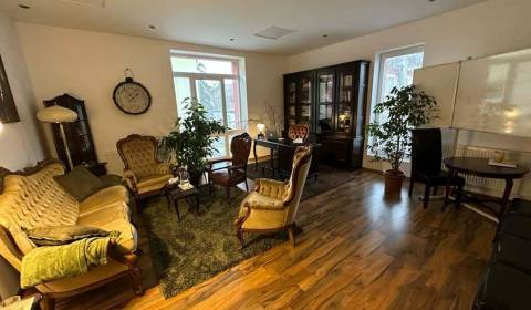 Kiadó Irodahelység, Irodahelység, Námestie sv. Egídia, Poprad, Szlovák