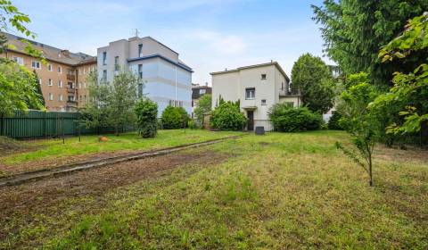 Pozsonyi családi ház Nivy városrész szívében, egyedi lehetőség