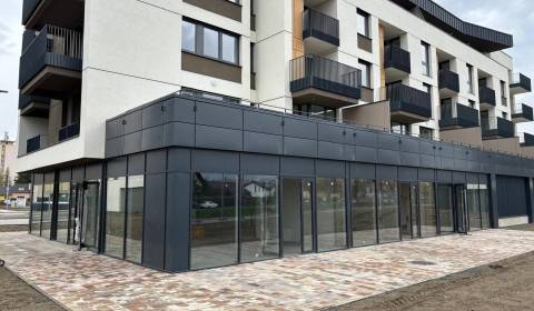 Kiadó Üzlethelység, Üzlethelység, Podtatranská , Poprad, Szlovákia