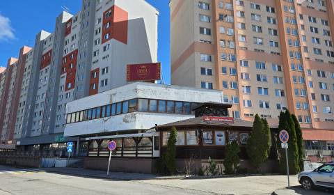 Eladó Üzlethelység, Üzlethelység, Námestie hraničiarov, Bratislava - P