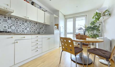 Eladó 2 szobás lakás, 2 szobás lakás, Košická, Bratislava - Ružinov, S