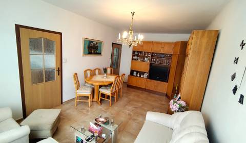 Eladó 3 szobás lakás, 3 szobás lakás, Bizetova, Nitra, Szlovákia