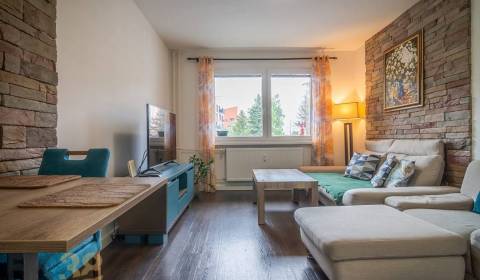 Eladó 3 szobás lakás, 3 szobás lakás, P. Jilemnického, Poprad, Szlovák