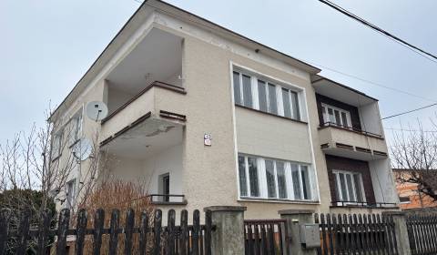 Eladó 4 szobás lakás, 4 szobás lakás, Zamarovce, Trenčín, Szlovákia