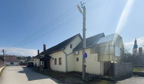 Eladó Családi ház, Családi ház, Partizánske, Szlovákia