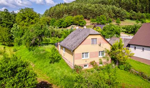 Eladó Családi ház, Családi ház, Kvašov, Púchov, Szlovákia
