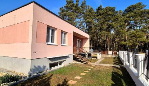 Eladó Családi ház, Családi ház, Pri Ihrisku, Malacky, Szlovákia
