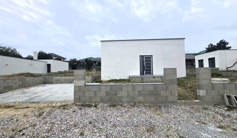 Eladó Családi ház, Családi ház, Pod agátmi, Nitra, Szlovákia