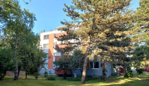Eladó 3 szobás lakás, 3 szobás lakás, Ondrejovova, Bratislava - Ružino