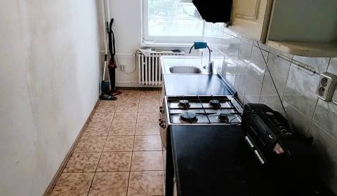 Eladó 3 szobás lakás, 3 szobás lakás, Albrechtova, Bratislava - Ružino