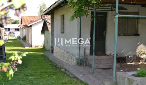 Eladó Családi ház, Családi ház, centrum, Vranov nad Topľou, Szlovákia