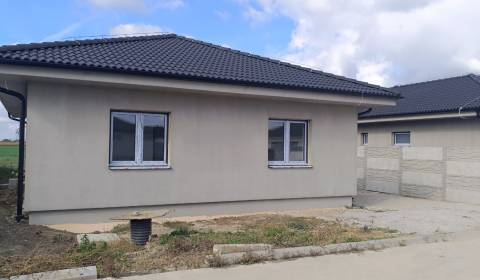 Eladó Családi ház, Családi ház, Topolnica, Galanta, Szlovákia