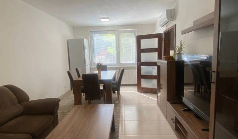 Eladó 3 szobás lakás, 3 szobás lakás, Štefánikova, Nitra, Szlovákia