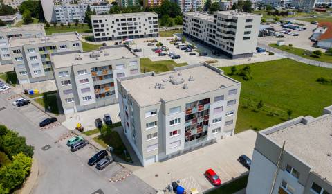 Eladó 4 szobás lakás, 4 szobás lakás, Eugena Suchoňa, Pezinok, Szlovák