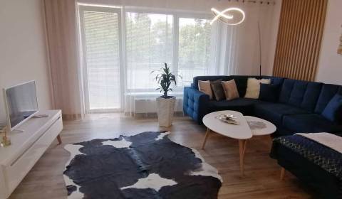 Kiadó 2 szobás lakás, 2 szobás lakás, Podtatranská, Poprad, Szlovákia