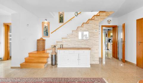 Eladó Családi ház, Családi ház, Ostravská, Bratislava - Staré Mesto, S