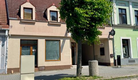 Eladó Épület, Épület, Trnava, Szlovákia