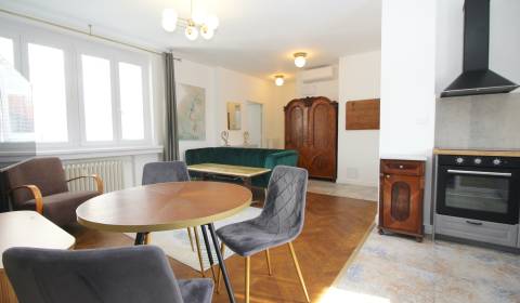 Kiadó 3 szobás lakás, 3 szobás lakás, Hlboká, Bratislava - Staré Mesto