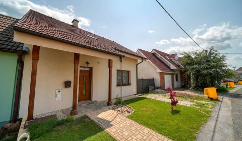 Eladó Családi ház, Családi ház, Zákostolská, Piešťany, Szlovákia