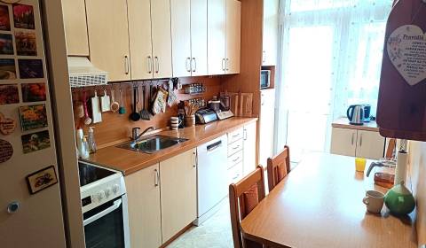 Eladó 3 szobás lakás, 3 szobás lakás, Okružná, Čadca, Szlovákia