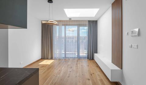 Eladó 2 szobás lakás, 2 szobás lakás, Košická, Bratislava - Ružinov, S