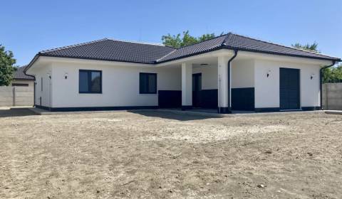 Eladó Családi ház, Családi ház, Komárno, Szlovákia