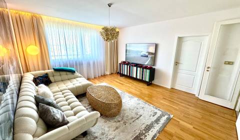 Eladó 3 szobás lakás, 3 szobás lakás, Drotárska cesta, Bratislava - St