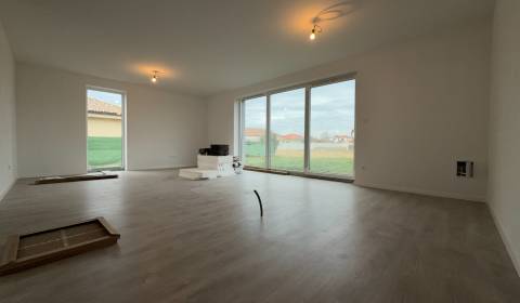 Eladó Családi ház, Családi ház, Bálinta Balassiho, Dunajská Streda, Sz