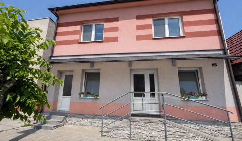 Eladó Családi ház, Családi ház, Senica, Szlovákia