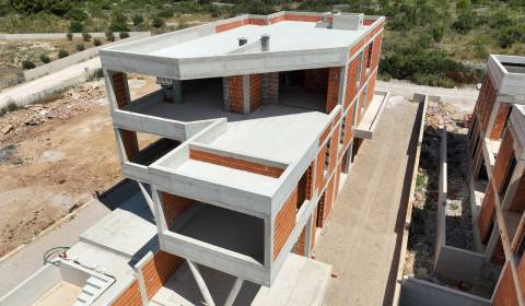 HORVÁTORSZÁG - Apartmanok csendes környéken (S4) - VODICE, ŠIBENIK