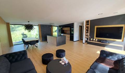 Eladó Családi ház, Családi ház, Ružomberok, Szlovákia