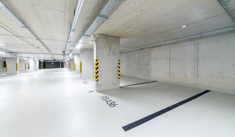 Kiadó Garázsok, Garázsok, Košická, Bratislava - Ružinov, Szlovákia