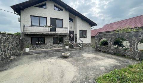 Eladó Családi ház, Családi ház, Nitra, Szlovákia