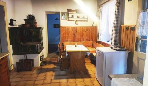 Eladó Családi ház, Családi ház, Banská Bystrica, Szlovákia