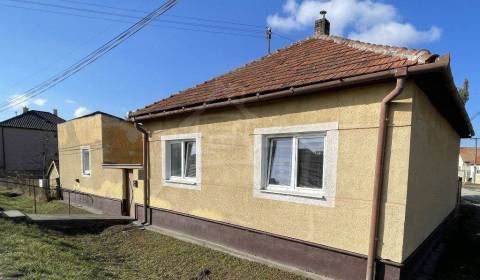 Eladó Családi ház, Családi ház, Nové Zámky, Szlovákia