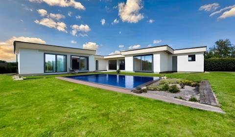 Eladó Családi ház, Családi ház, Trenčín, Szlovákia