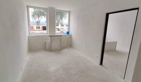 Eladó 3 szobás lakás, 3 szobás lakás, Chocholná-Velčice, Trenčín, Szlo