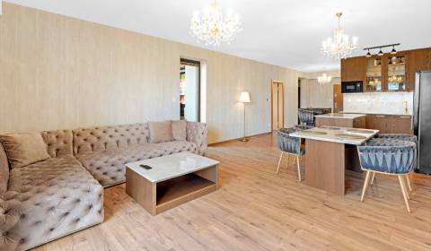 Eladó 2 szobás lakás, 2 szobás lakás, Banská Bystrica, Szlovákia