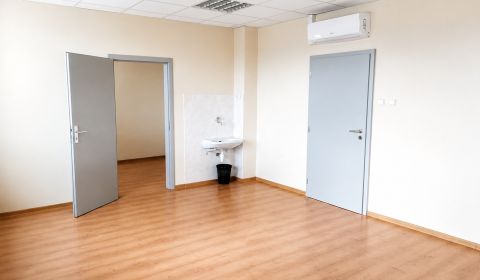Irodahelység, Kuzmányho, Žilina, Szlovákia