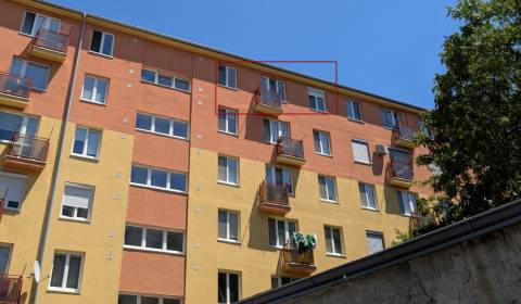 Eladó 3 szobás lakás, 3 szobás lakás, Shurmannova, Nitra, Szlovákia