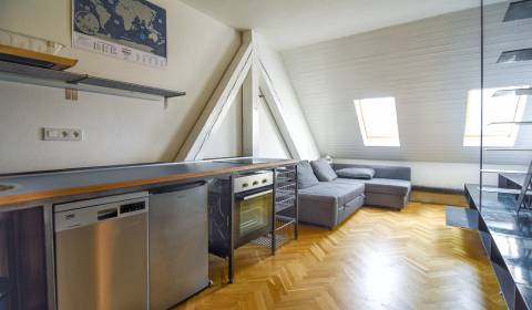 Eladó 1 szobás lakás, 1 szobás lakás, Bratislava - Staré Mesto, Szlová