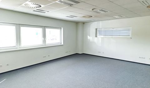 Irodahelysé, Univerzitná, Žilina, Szlovákia