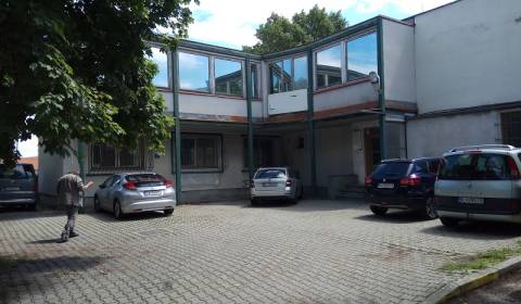 Eladó Épület, Épület, Beckovská, Bratislava - Ružinov, Szlovákia