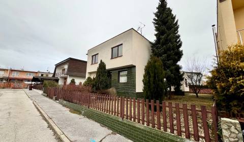 Eladó Családi ház, Családi ház, Topoľčany, Szlovákia